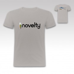 Camiseta "Novelty" en negro + spray de Strikedos